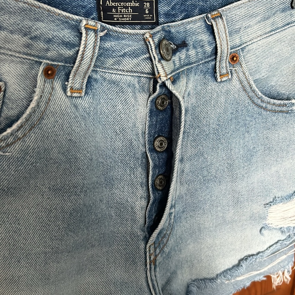 A&F High Rise 4” Short - Picture 5 of 5